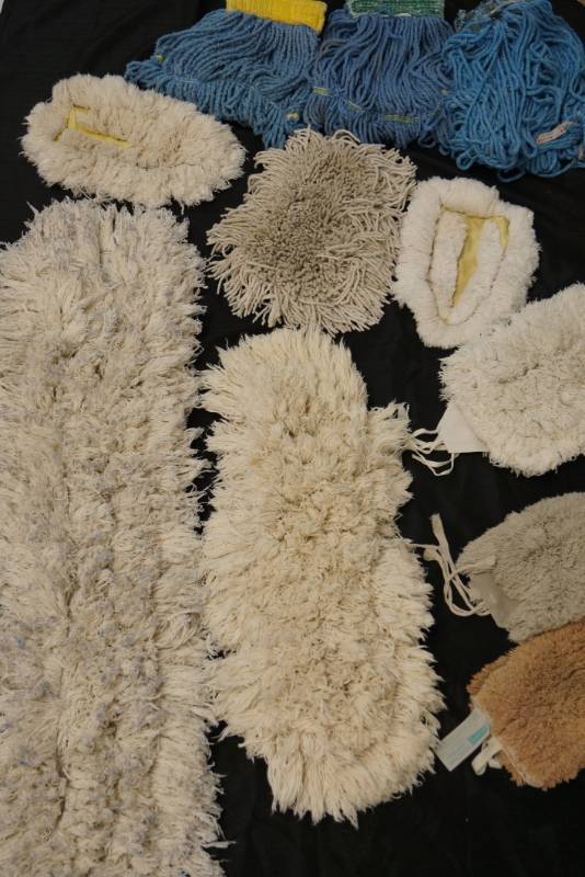 lot 420 image: Lot of Miscellaneous Commercial Replacement Mop Heads