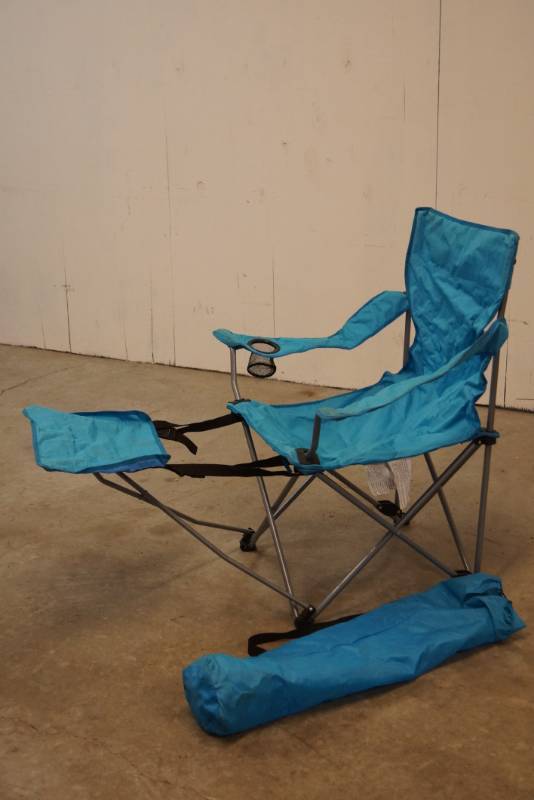 lot 616 image: Bag Chair With Foot Rest- Camping or Backyard