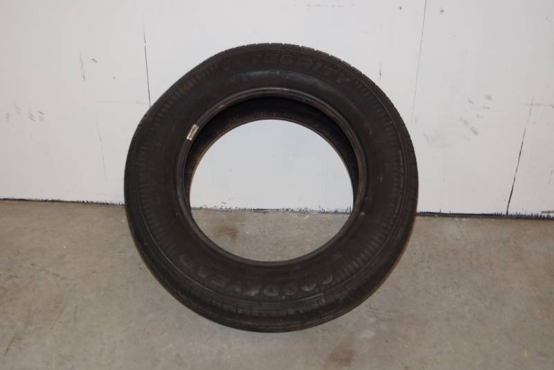 lot 617 image: P23560R16   Tire- Lots of Tread