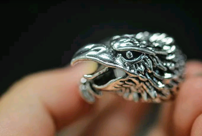 lot 663 image: Asian Tibetan Silver  Carved Eagle Head  Ring   Size 9