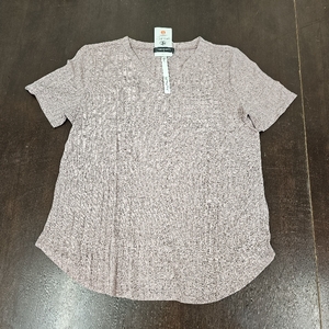 lot 1208 image: MEROKEETY Womens Short Sleeve V Neck T Shirts 2025 Summer Casual Business Loose Tunic Trendy Tops, Pink, Large