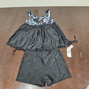 lot 1275 image: Angel season Plus Size Swimsuit for Women 2 Piece Tankini Vintage Bathing Suit Beach Seaside Flowy Swimdress with Short Black Floral Leaf Large