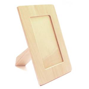 lot 2211 image: LWR CRAFTS Wooden DIY Photo Frame 4 x 6 Pack of 2
