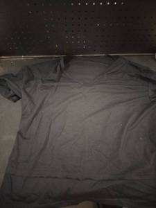 lot 6497 image: Cicy Bell Work Well Womens Black v-neck t-shirt size XL