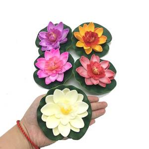 lot 12265 image: Pomeat 5 Pcs Floating Artificial Lotus Flowers Decor Floating Pond Decor Water Lily Home Decoration