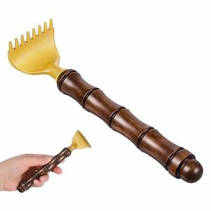 lot 6083 image: Retractable Back Scratcher, Bamboo Back Scratcher Portable Backscratchers for Men Women