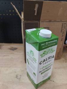 lot 13903 image: Califia Farms Organic Unsweetened Almond Milk 32 fl oz 6 Pack