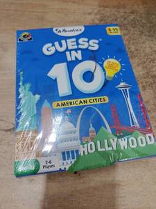 lot 14344 image: Skillmatics Guess in 10 American Cities Board Game 2-6 Players Ages 8-99