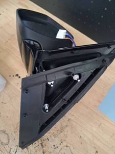 lot 3915 image: Powered Side Mirror Assembly