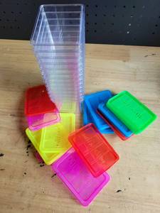 lot 20211 image: Plastic Storage Containers with Lids 13-Piece Set Multiple Colors