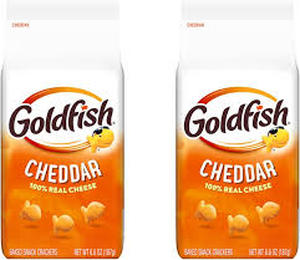 lot 3942 image: Goldfish Cheddar Cheese Crackers 4-Pack