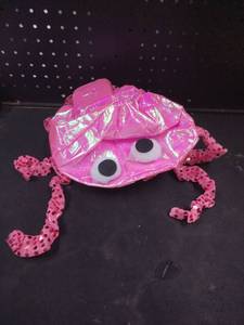 lot 6079 image: Pink jellyfish hat
