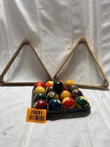 lot 26031 image: 8 Ball Pool Items