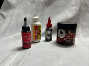 lot 26041 image: Misc. Wigs & Supplies