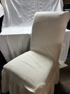 lot 26057 image: Beautiful Vintage Chair