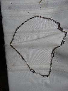 lot 26190 image: Metal Chunky Necklace