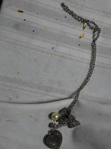 lot 26191 image: Heart Necklace