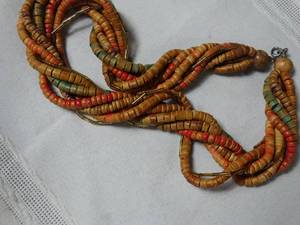 lot 26193 image: Beaded Chunky Necklace