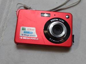 lot 26121 image: 18 Mega Pixels Camera