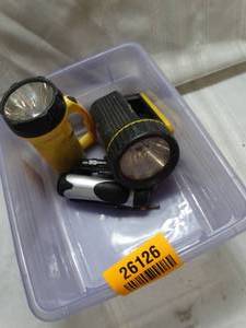 lot 26126 image: Lot of Misc. Flashlights
