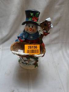 lot 26136 image: Snowman Christmas Decor
