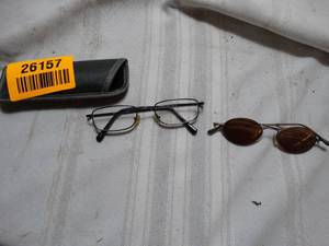 lot 26157 image: Reading Glasses & Sunglasses w Case