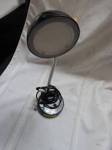 lot 26076 image: Desk Office Lamp