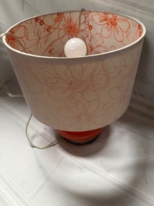 lot 25824 image: Pretty Orange Floral Table Lamp