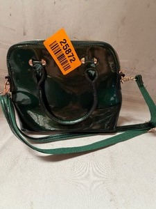 lot 25872 image: Metallic Green Purse