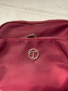 lot 25884 image: Red Small Crossbody Bag