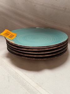 lot 25890 image: Lot of Blue Plates
