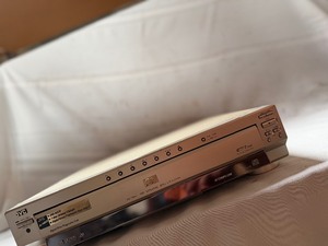 lot 25903 image: JVC DVD & CD Player