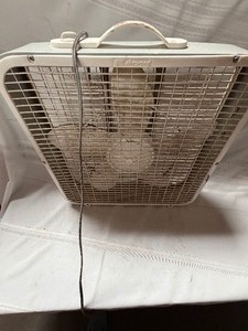 lot 25908 image: Home Box Fan
