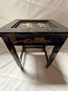 lot 25918 image: Antique Chinese Lacquer Tea Box