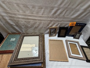 lot 25938 image: Lot of Misc. Picture Frames
