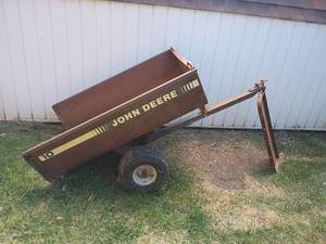 lot 895 image: John Deere 10 Utility Cart Tractor Trailer. 35 x 48 x 13
