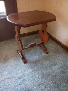 lot 904 image: Wooden Oblong Table.  24 x 18 x 24.  Located upstairs