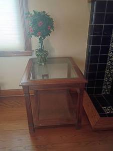 lot 939 image: Side Table with Glass Top and Topiary.   Table top needs slight repair.  21 x 21 x 28