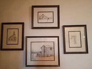 lot 962 image: Framed Wall Art.   4pcs.  Largest is 12 x 13.  Also has a crack in glass