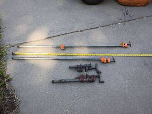 lot 1013 image: Various Sized Pole Clamps