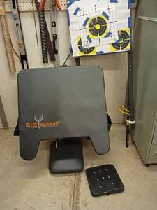 lot 1020 image: Big Game Shooting Target Stand with Another Target.  Big Game 32 x 29 x 24