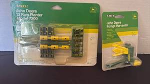 lot 1110 image: ERTL John Deere 12 Row Planter Model 7200 and Forage Harvester Die Cast