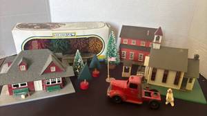 lot 1123 image: Life-Like The Finest Scenery Autumn Trees with Metal Truck and more
