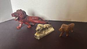 lot 1136 image: Figurine Lions. Metal and Carved Wood
