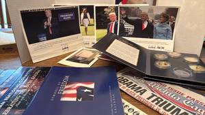 lot 1218 image: Donald Trump Memorabilia Collection Signed Photos with Coins Books and Calendars