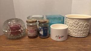 lot 1223 image: Candle Holders and Decorative Containers one is Haeger