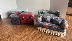 lot 1240 image: Decorative Bricks Doorstops
