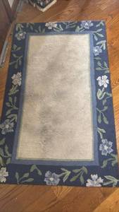 lot 1242 image: Navy Blue Floral Border Area Rug Cream Center 5 ft x 3 ft