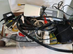lot 1319 image: Miscellaneous  cords