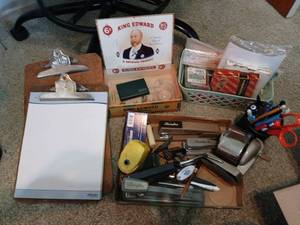 lot 1330 image: Mixed Office & Desk Supply